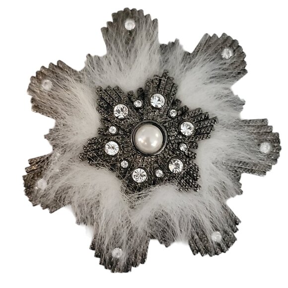 Givenchy Silver Tone Clear Rhinestone Snowflake Brooch, Signed M471 - Picture 1 of 6